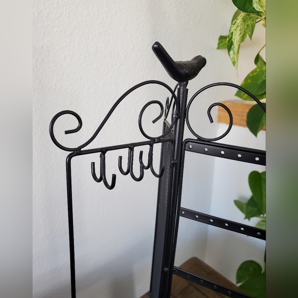 Rotating Jewelry Stand - Picture 2 of 10